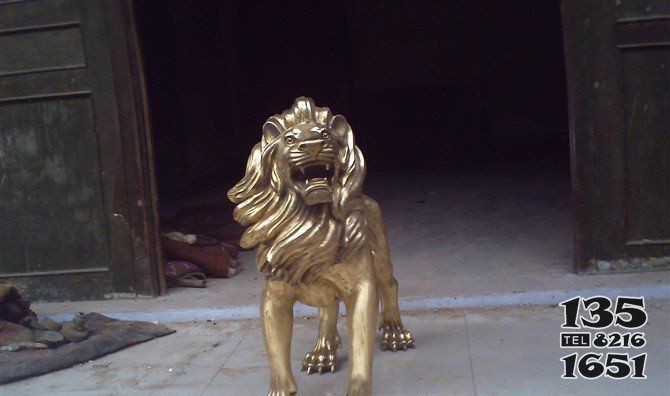 铸铜狮子西洋狮子铜雕图片