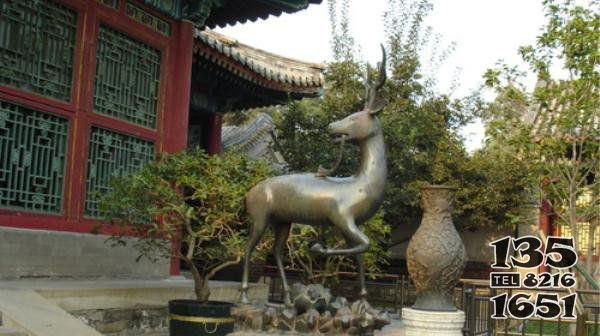 神鹿寺庙动物铜雕图片