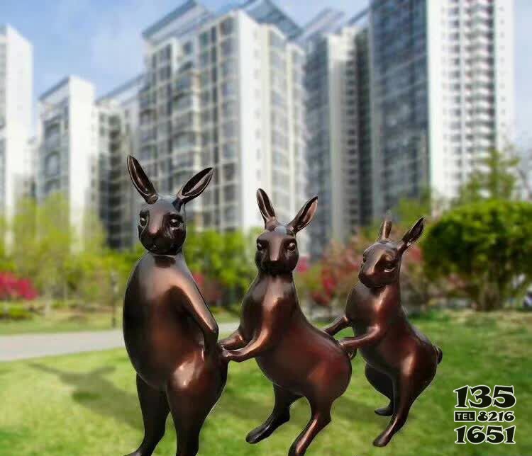 铜雕广场动物兔子图片