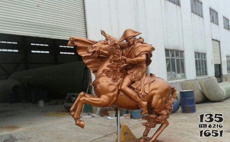 骑马勇士玻璃钢仿铜人物雕塑图片