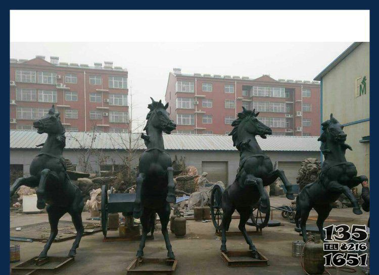 广场铜雕立式飞马动物雕塑图片