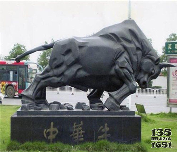 铜雕公园中华牛雕塑摆件图片