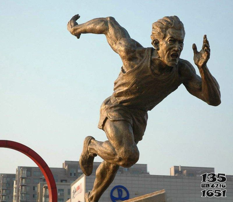 男人跑步运动人物铜雕图片