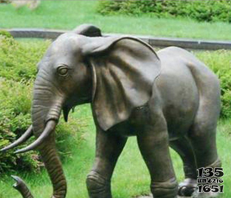 铜雕户外装饰动物大象摆件图片