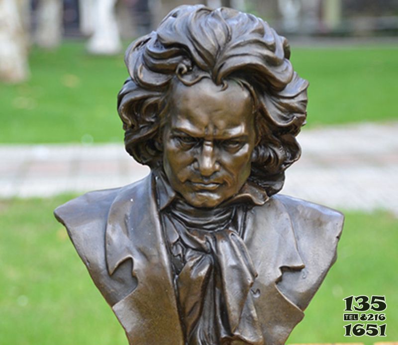 贝多芬铜雕图片