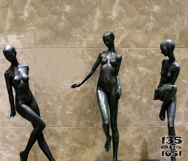 广场铜雕模特美女人物雕塑图片