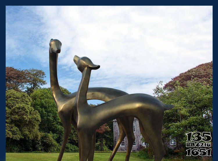 公园铜雕金属小鹿动物雕塑图片