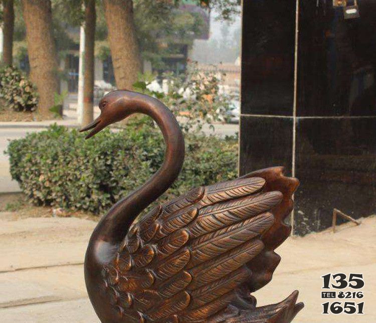 铜雕水景天鹅动物雕塑图片