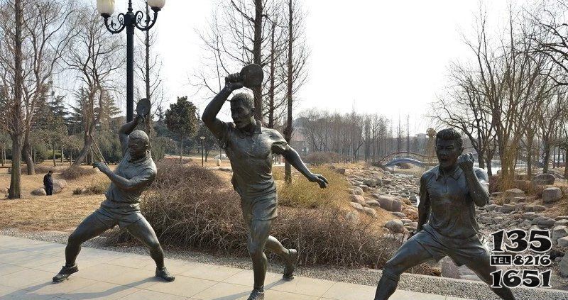 运动员公园人物铜雕图片