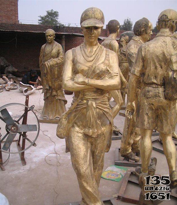 现代人物广场铜雕图片