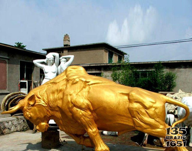 广场铜牛铜雕图片