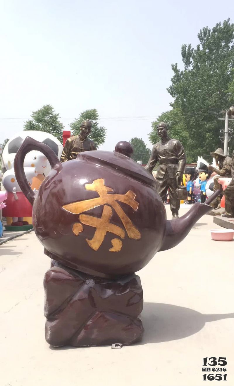广场茶壶景观铜雕塑图片