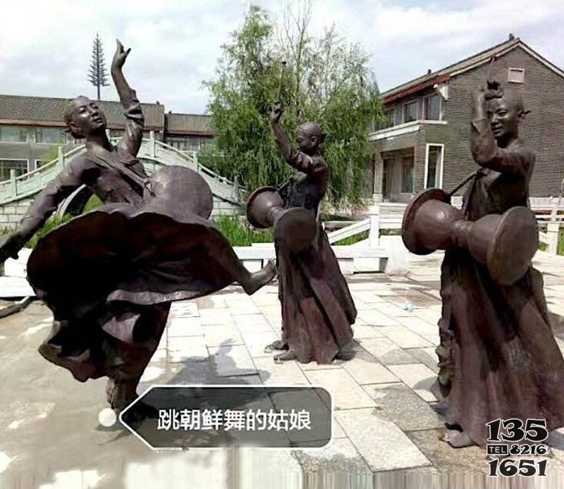 朝鲜族人物跳舞铜雕图片