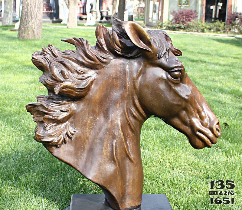 公园马头景观铜雕图片