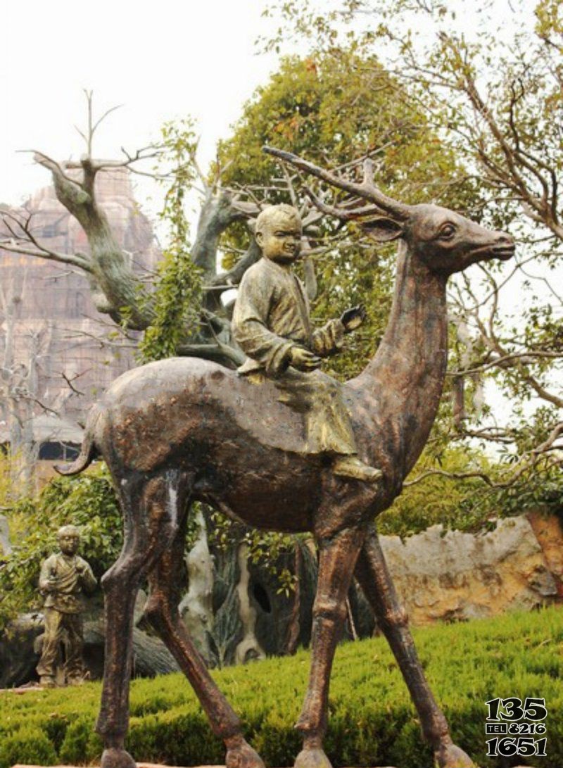 公园骑着梅花鹿的小男孩景观铜雕图片