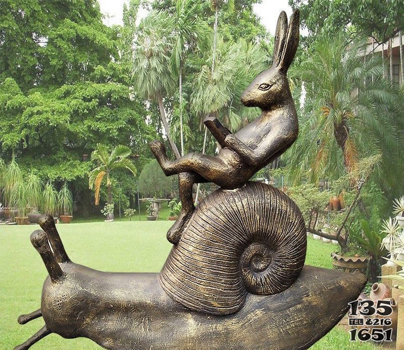 公园蜗牛兔子动物铜雕图片