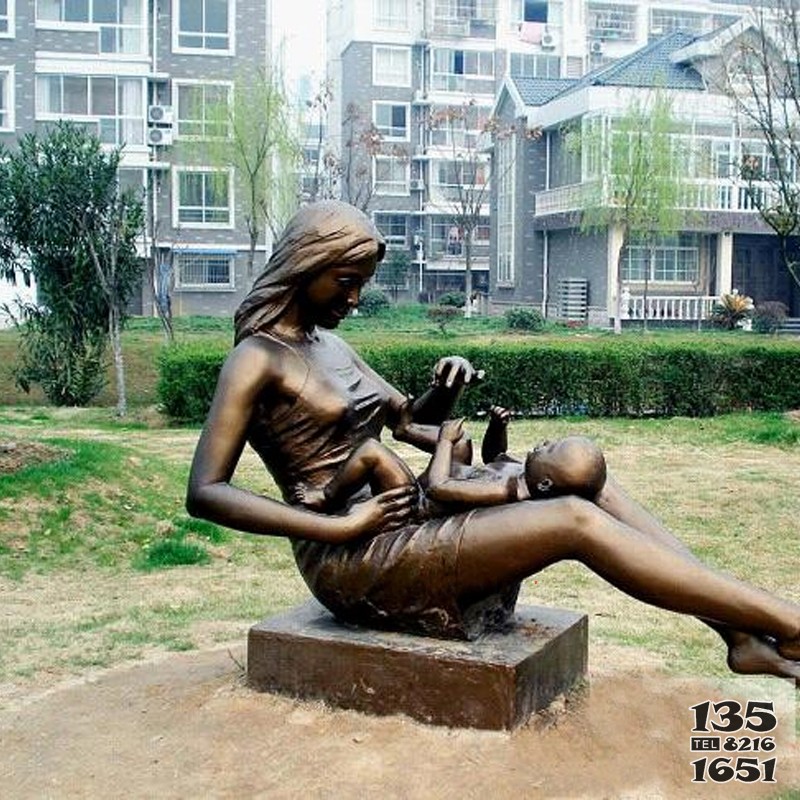 厂家制作铜雕广场景观人物雕塑摆件图片