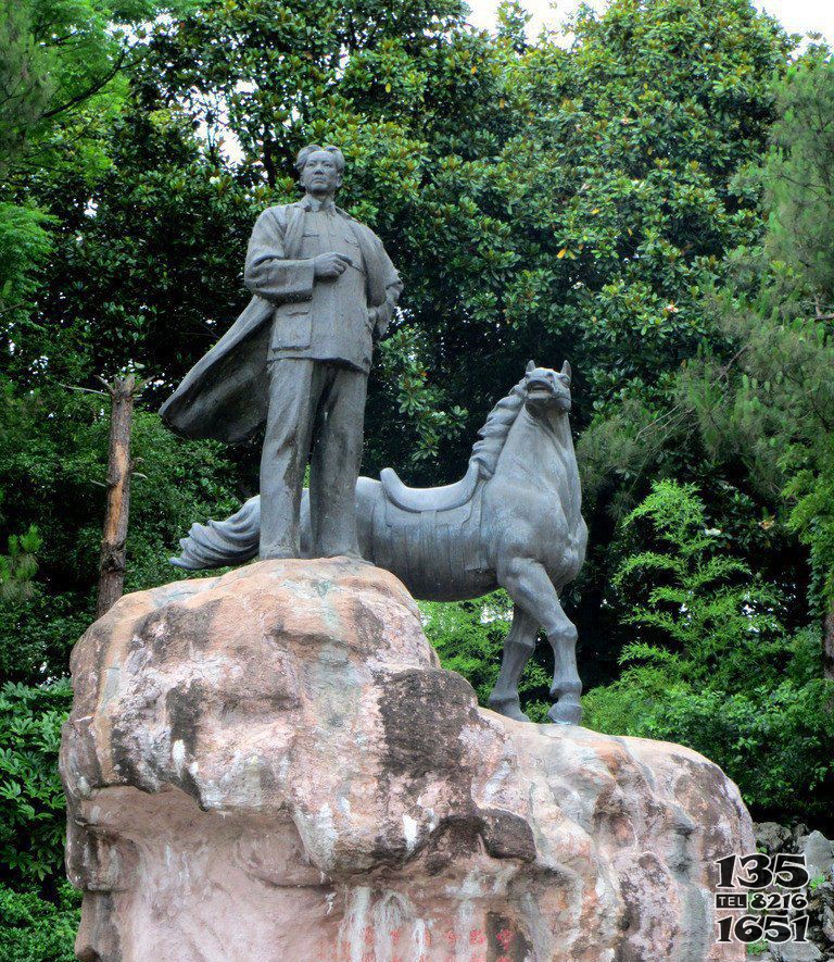 公园毛主席和马景观铜雕图片