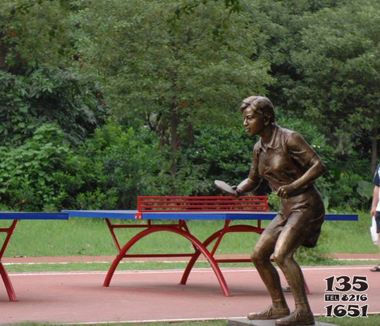 公园打乒乓球人物铜雕图片