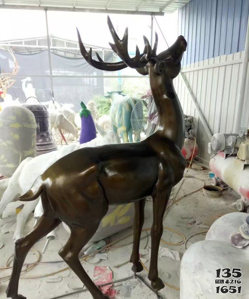 动物鹿铜雕图片