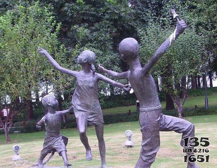 放风筝的儿童公园人物铜雕图片