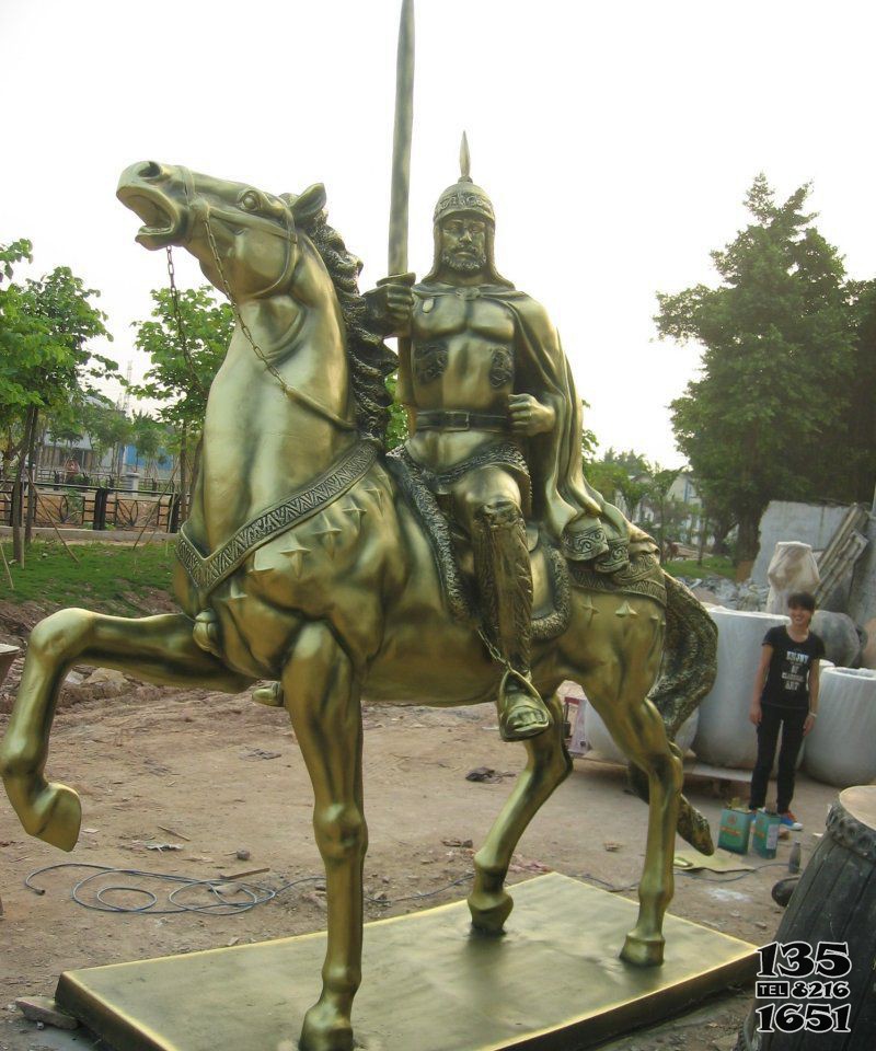 骑马的战士西方人物铜雕图片