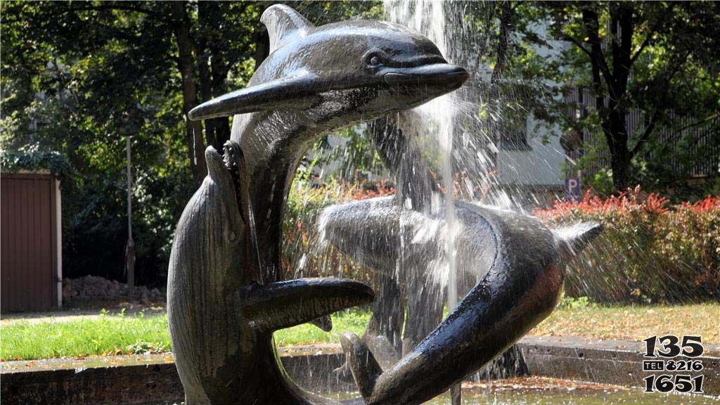 公园海豚喷泉景观铜雕 图片