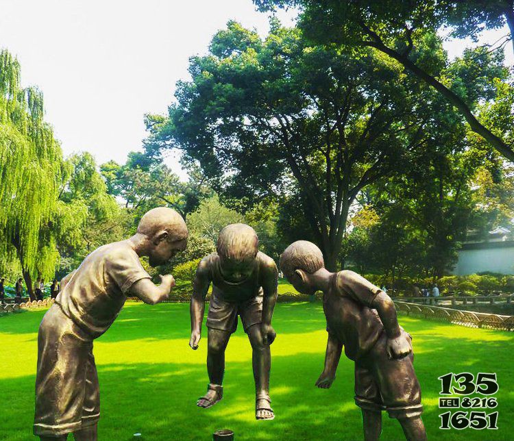 公园铜雕玩陀螺儿童人物雕塑图片
