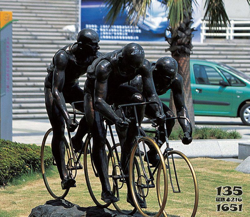 公园赛车人物铜雕图片