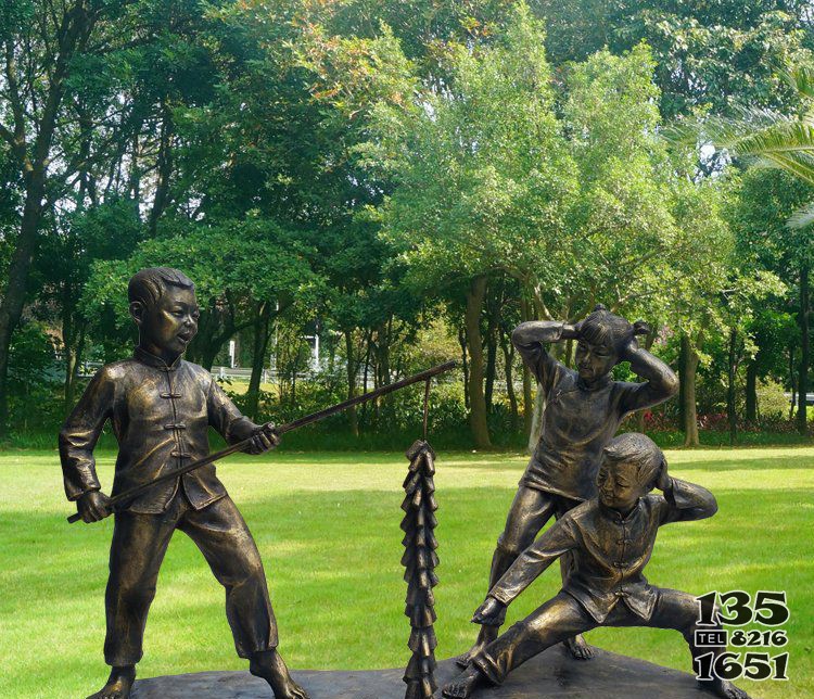 公园铜雕放鞭炮人物雕塑图片